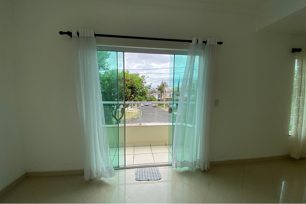 Casa &agrave; VENDA, 225m - 3 Dorm. 1 Su&iacute;te - R$ 1.150.000 - Cond. VILLA DOS INGLEZES - Sorocaba Rua Paschoal Alfredo Soranz Sorocaba - 