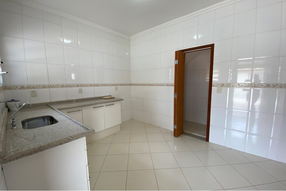 Casa &agrave; VENDA, 225m - 3 Dorm. 1 Su&iacute;te - R$ 1.150.000 - Cond. VILLA DOS INGLEZES - Sorocaba Rua Paschoal Alfredo Soranz Sorocaba - 
