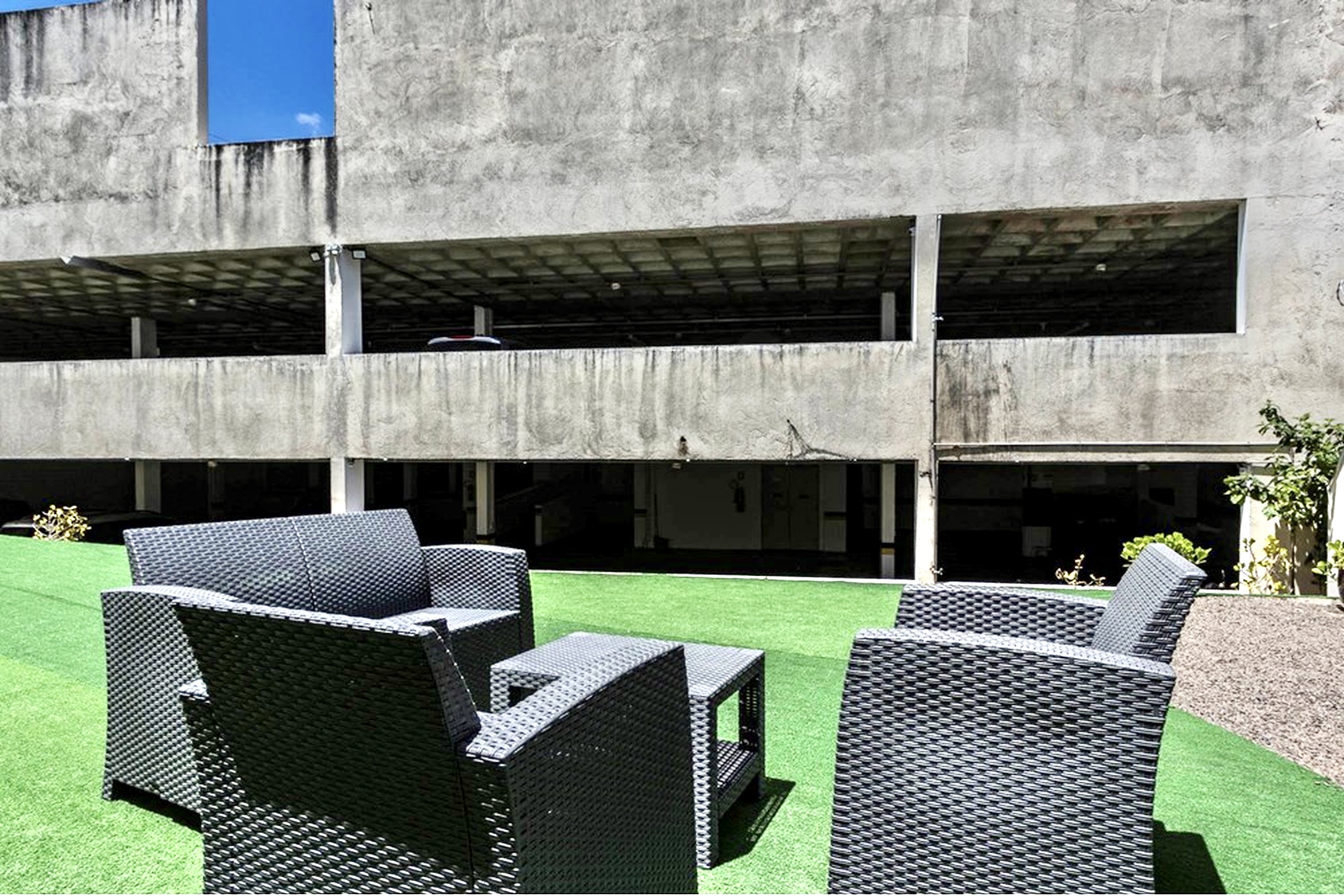 R$ 495.000 - &Oacute;TIMO APARTAMENTO - DE FRENTE - VISTA - 75M2 - 2 DORM - 2 VAGAS Avenida Protásio Alves Porto Alegre - 