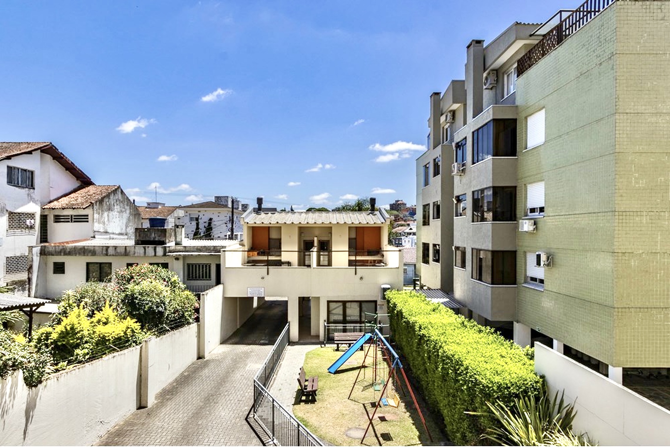 R$ 495.000 - &Oacute;TIMO APARTAMENTO - DE FRENTE - VISTA - 75M2 - 2 DORM - 2 VAGAS Avenida Protásio Alves Porto Alegre - 