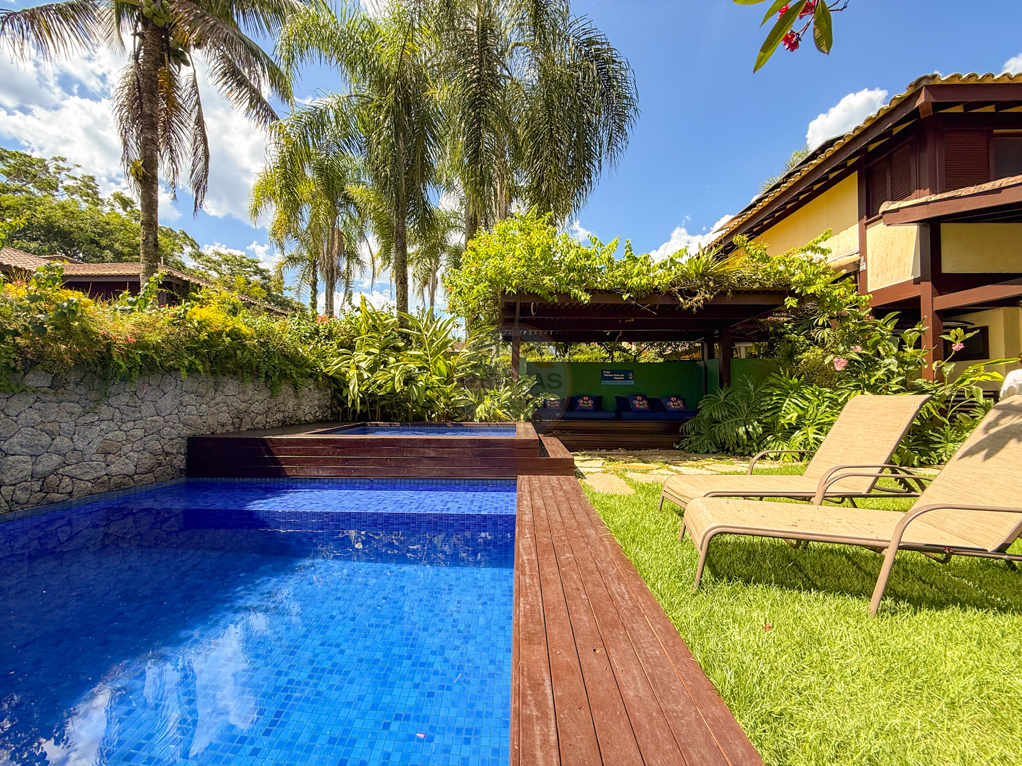 Casa charmosa, aconchegante com piscina privativa em Cond. Barra do Una  -LOCA&Ccedil;&Atilde;O DI&Aacute;RIA  São Sebastião - 
