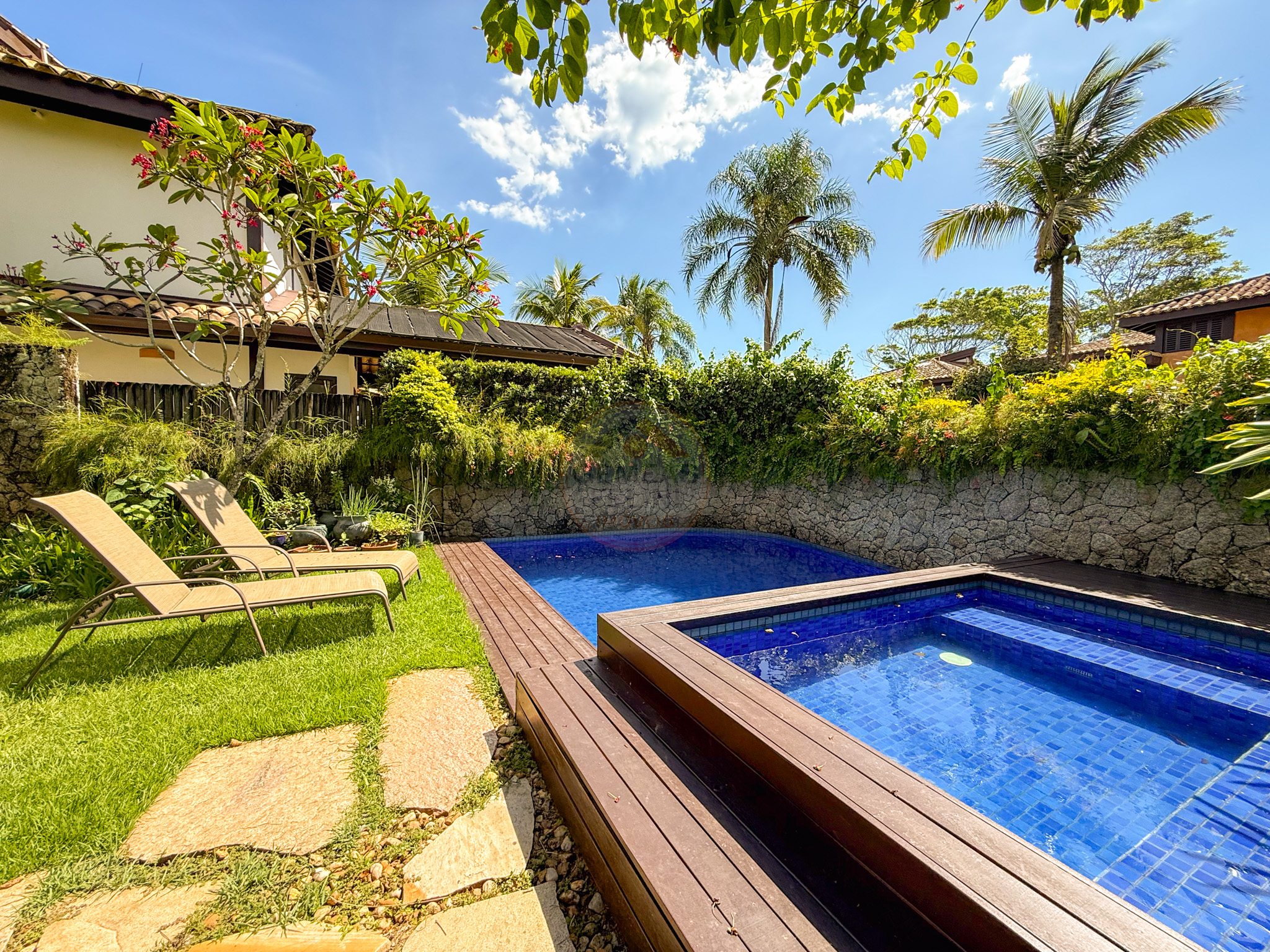 Casa charmosa, aconchegante com piscina privativa em Cond. Barra do Una  -LOCA&Ccedil;&Atilde;O DI&Aacute;RIA  São Sebastião - 