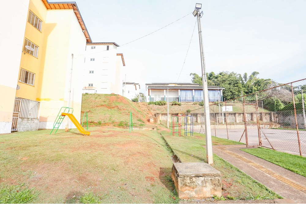 Apartamento &agrave; Venda, 48m - 2 Dormit&oacute;rios - R$ 130.000 - Bairro Caguassu - Sorocaba - SP Rua Seraphim Banietti Sorocaba - 