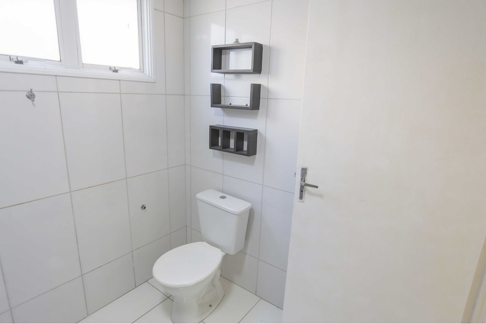 Apartamento &agrave; Venda, 48m - 2 Dormit&oacute;rios - R$ 130.000 - Bairro Caguassu - Sorocaba - SP Rua Seraphim Banietti Sorocaba - 