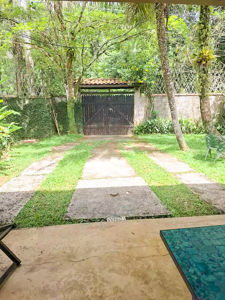 Casa r&uacute;stica para sua fam&iacute;lia em meio &agrave; natureza, Juquehy - VENDA  São Sebastião - 