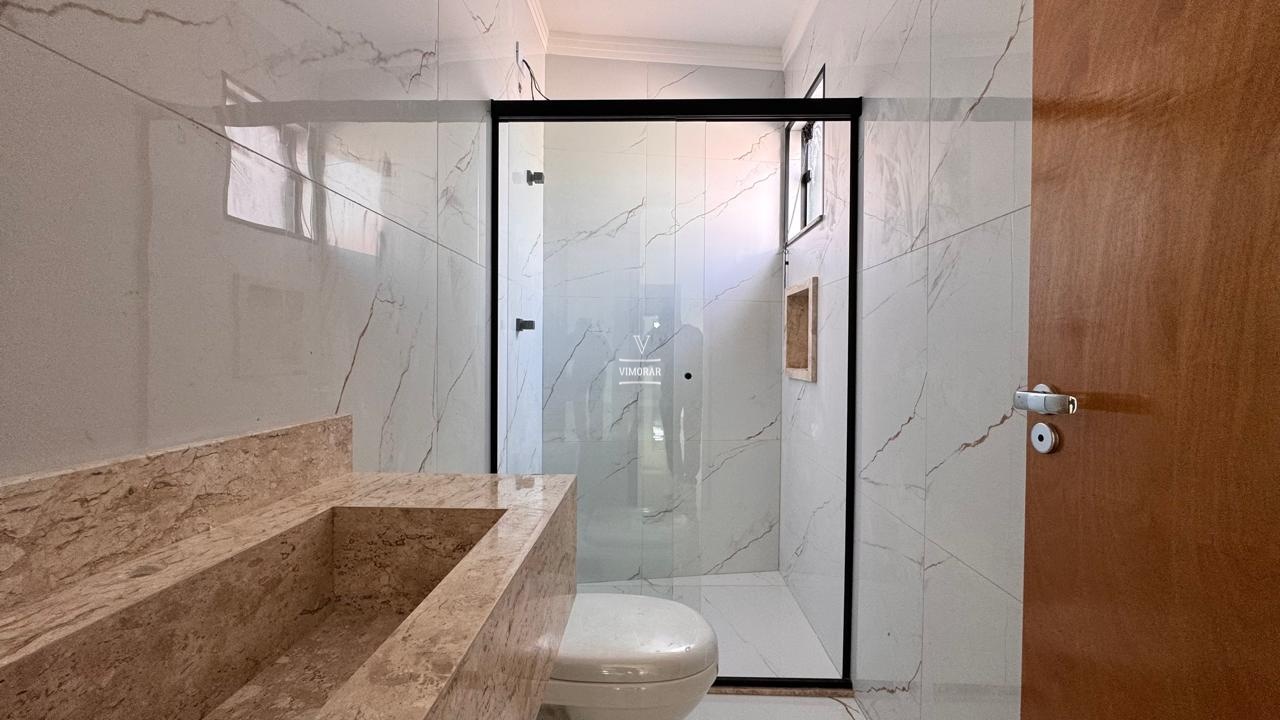 Sobrado 3 dormit&oacute;rios sendo 1 su&iacute;te + 3 vagas de garagem  São Paulo - 