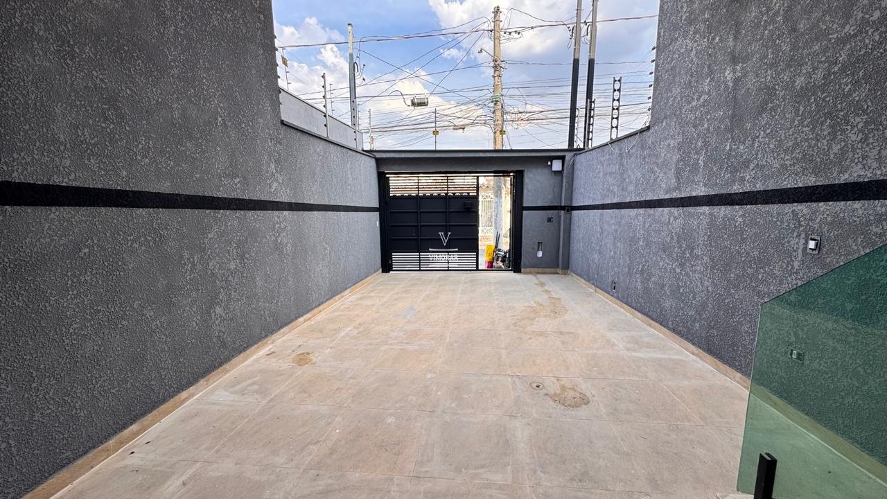 Sobrado 3 dormit&oacute;rios sendo 1 su&iacute;te + 3 vagas de garagem  São Paulo - 