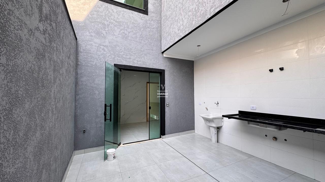 Sobrado 3 dormit&oacute;rios sendo 1 su&iacute;te + 3 vagas de garagem  São Paulo - 