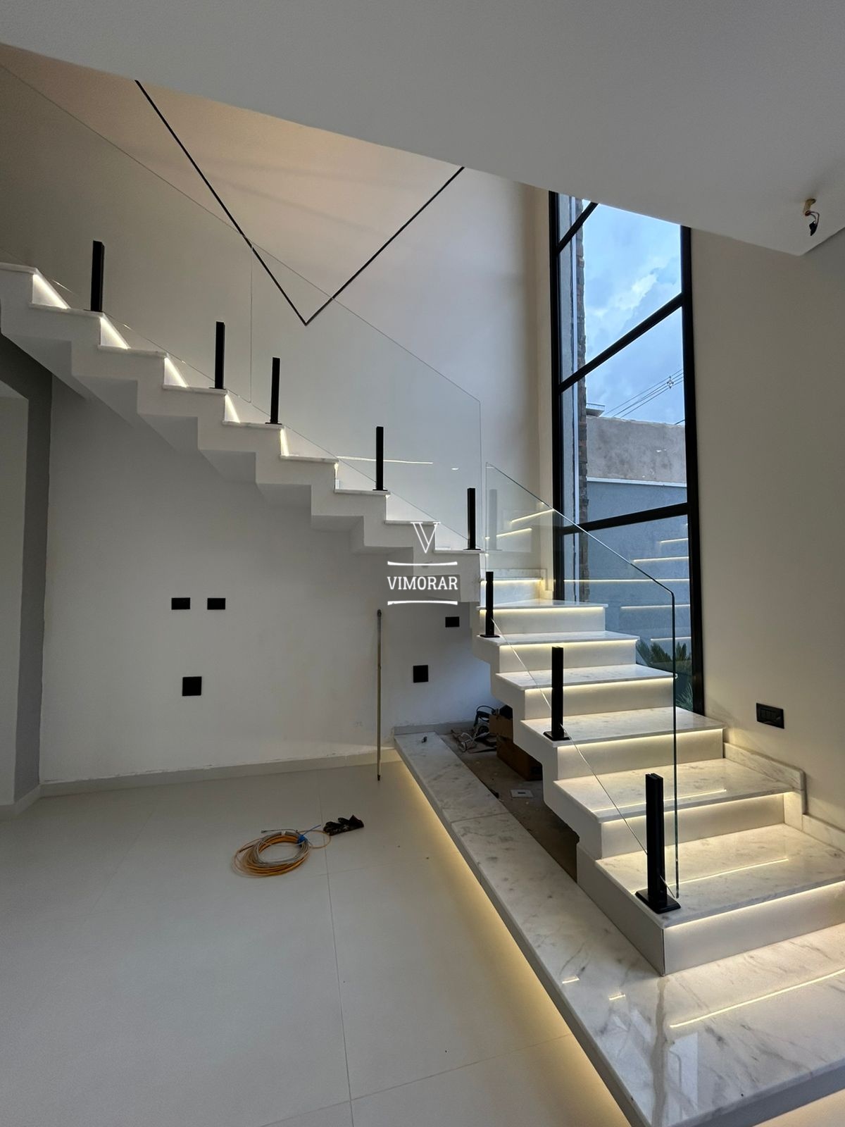 Sobrado 3 dormit&oacute;rios sendo 1 su&iacute;te + 2 vagas de garagem  Guarulhos - 