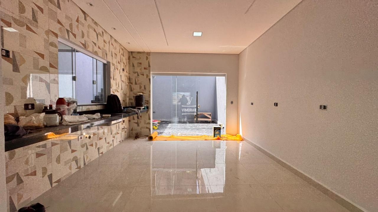 Sobrado 3 dormit&oacute;rios sendo 1 su&iacute;te + 4 vagas de garagem  Guarulhos - 