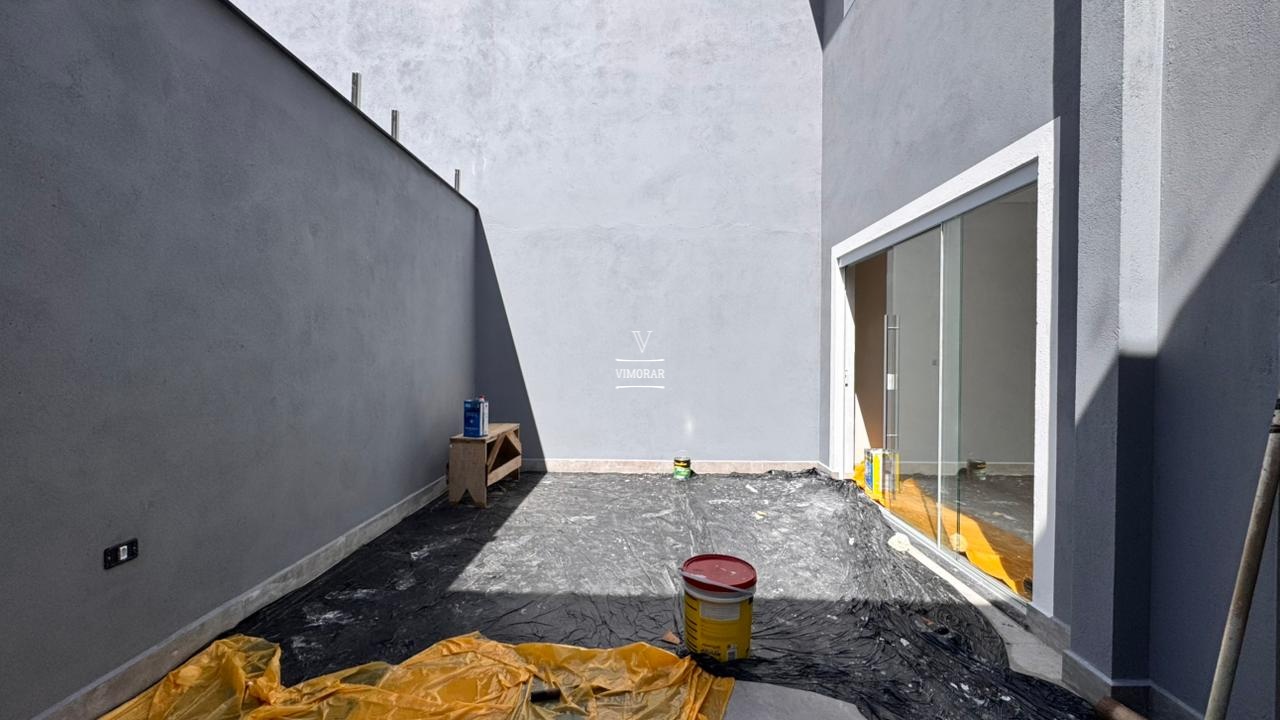 Sobrado 3 dormit&oacute;rios sendo 1 su&iacute;te + 4 vagas de garagem  Guarulhos - 