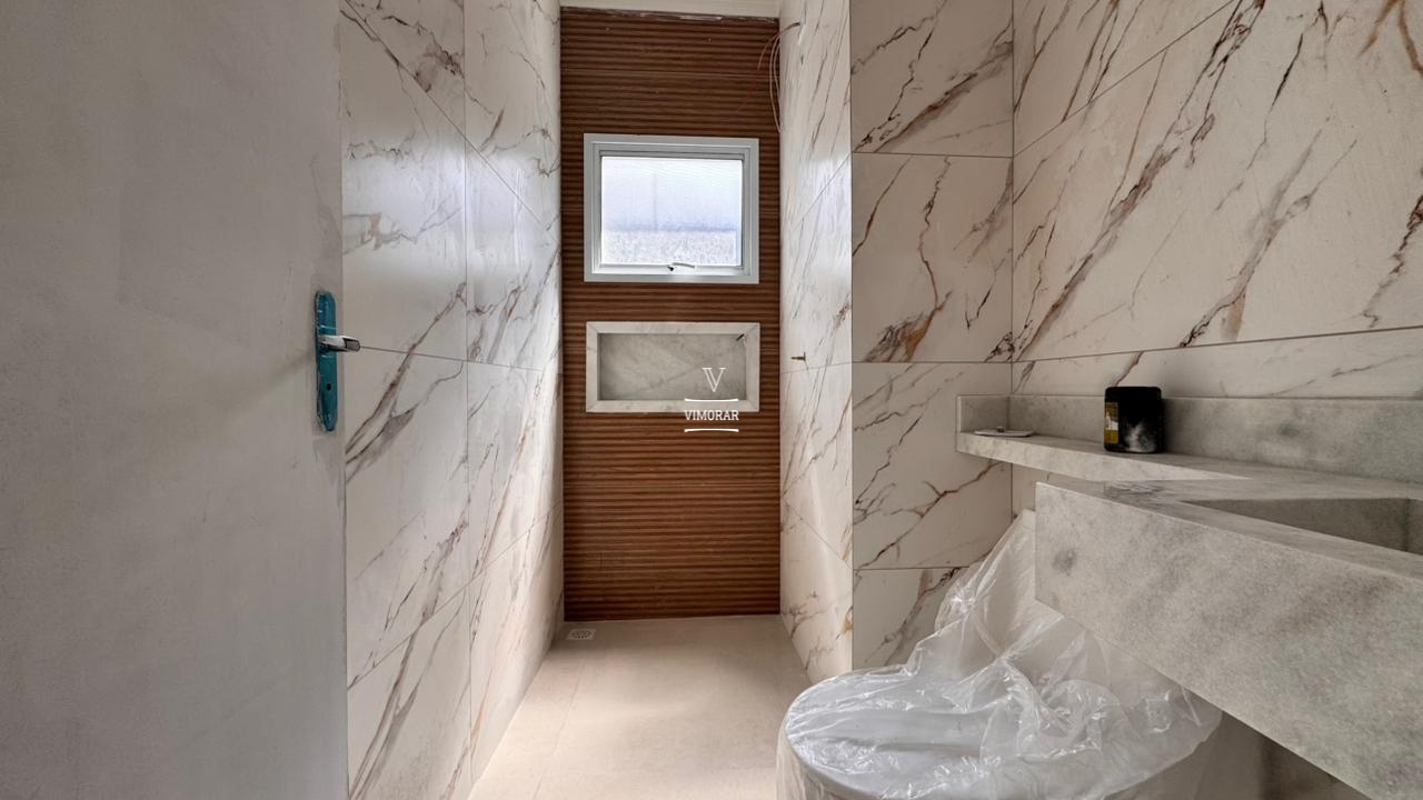 Sobrado 3 dormit&oacute;rios sendo 1 su&iacute;te + 4 vagas de garagem  Guarulhos - 