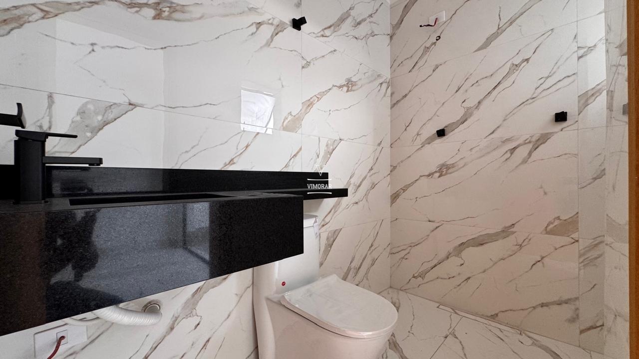 Sobrado 3 dormit&oacute;rios sendo 2 su&iacute;tes + 4 vagas de garagem  Guarulhos - 