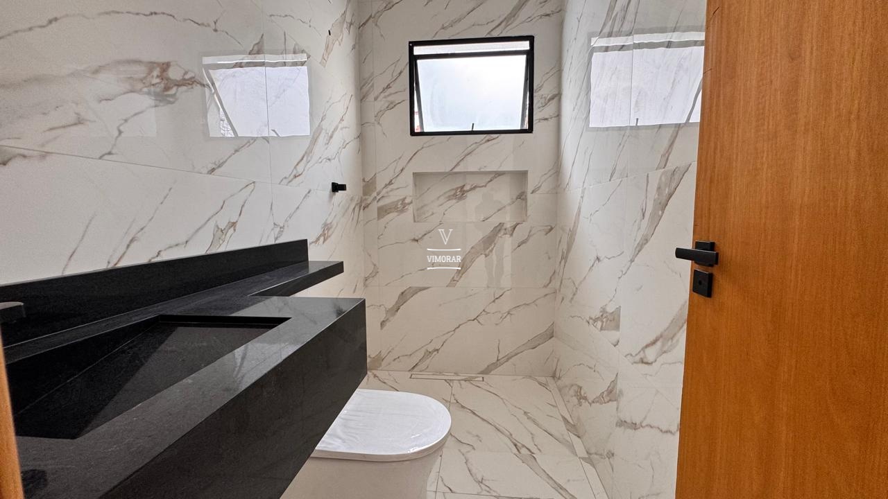 Sobrado 3 dormit&oacute;rios sendo 2 su&iacute;tes + 4 vagas de garagem  Guarulhos - 