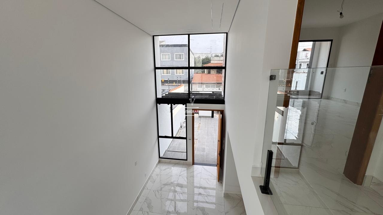 Sobrado 3 dormit&oacute;rios sendo 2 su&iacute;tes + 4 vagas de garagem  Guarulhos - 