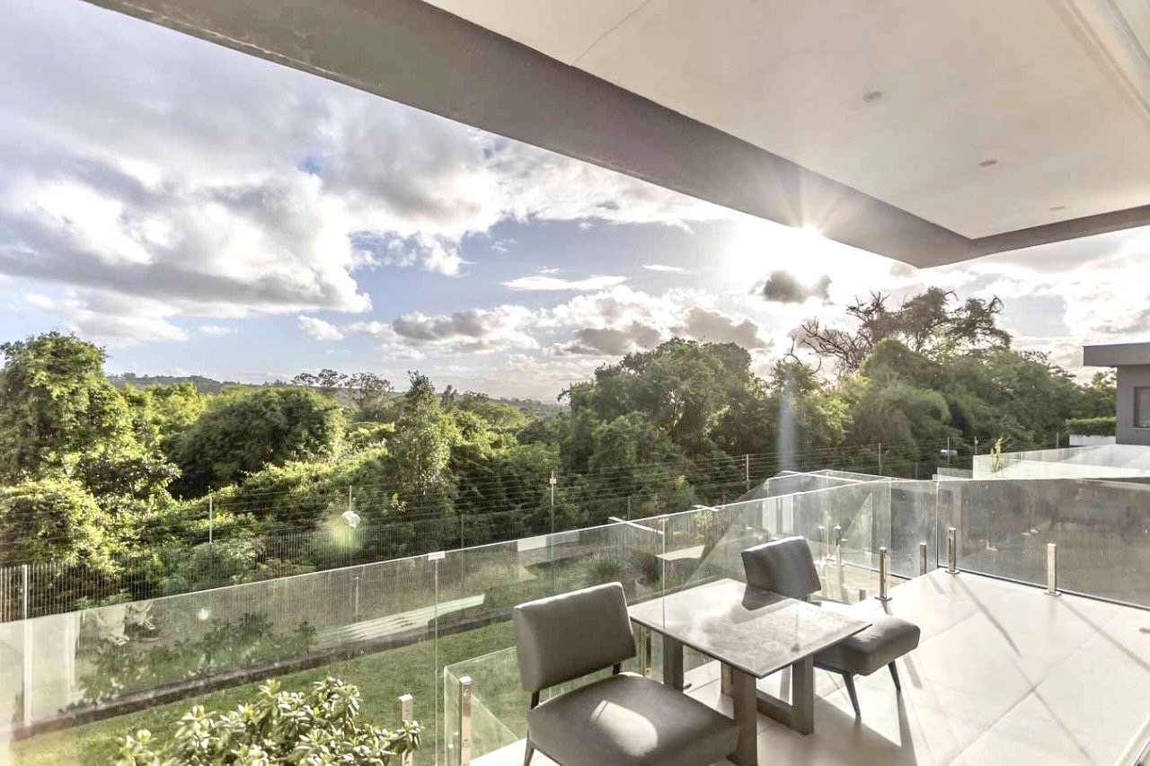 R$ 2.495.000 - ALPHAVILLE TOSCANA - CASA - 309M2 - 3 DORM - 2 SU&Iacute;TES - INFRA - 4 VAGAS Estrada das Três Meninas Porto Alegre - 