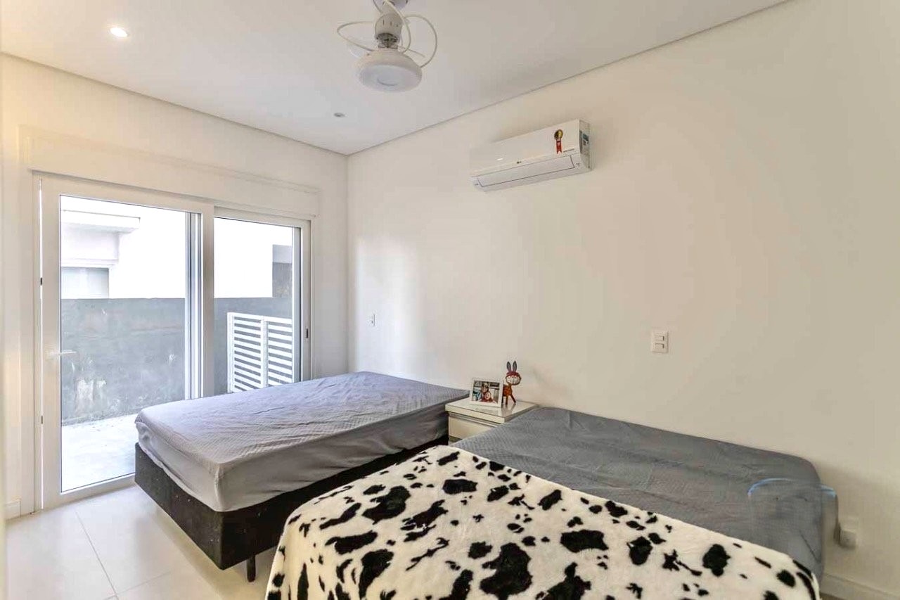 R$ 2.495.000 - ALPHAVILLE TOSCANA - CASA - 309M2 - 3 DORM - 2 SU&Iacute;TES - INFRA - 4 VAGAS Estrada das Três Meninas Porto Alegre - 