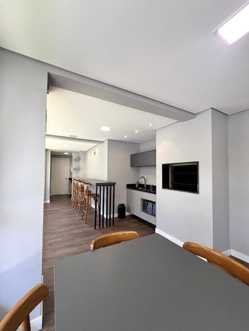 R$ 795.000 - LINDO APARTAMENTO - MOBILIADO - SACADA - 67M2 - 2 DORM - SU&Iacute;TE - 1 VAGA Avenida Brasília Porto Alegre - 