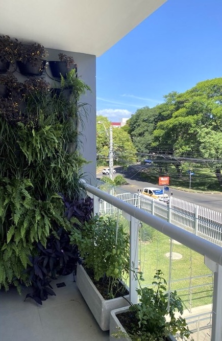 R$ 795.000 - LINDO APARTAMENTO - MOBILIADO - SACADA - 67M2 - 2 DORM - SU&Iacute;TE - 1 VAGA Avenida Brasília Porto Alegre - 