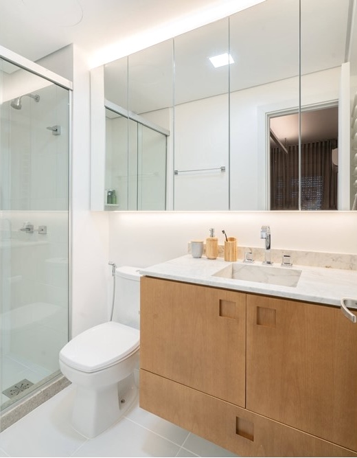 R$ 795.000 - LINDO APARTAMENTO - MOBILIADO - SACADA - 67M2 - 2 DORM - SU&Iacute;TE - 1 VAGA Avenida Brasília Porto Alegre - 