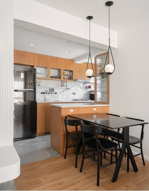 R$ 795.000 - LINDO APARTAMENTO - MOBILIADO - SACADA - 67M2 - 2 DORM - SU&Iacute;TE - 1 VAGA Avenida Brasília Porto Alegre - 