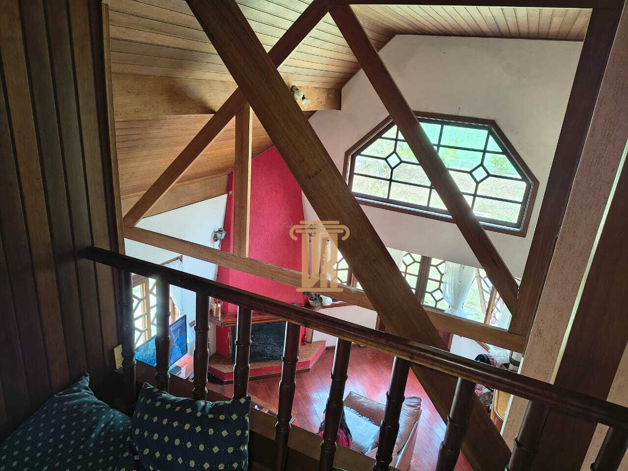 Casa &agrave; venda em Campos do Jord&atilde;o! Excelente oportunidade  Campos do Jordão - 