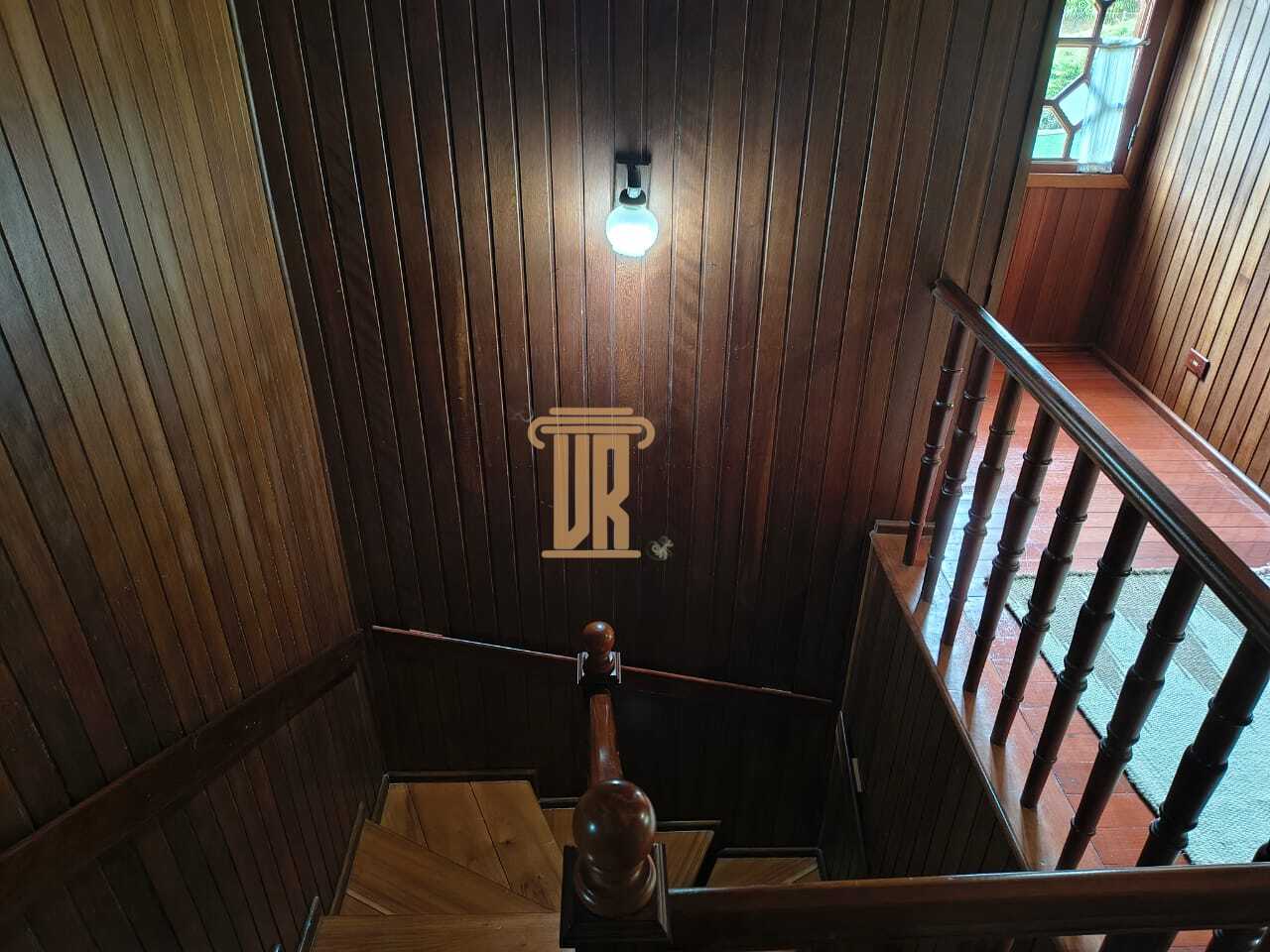 Casa &agrave; venda em Campos do Jord&atilde;o! Excelente oportunidade  Campos do Jordão - 