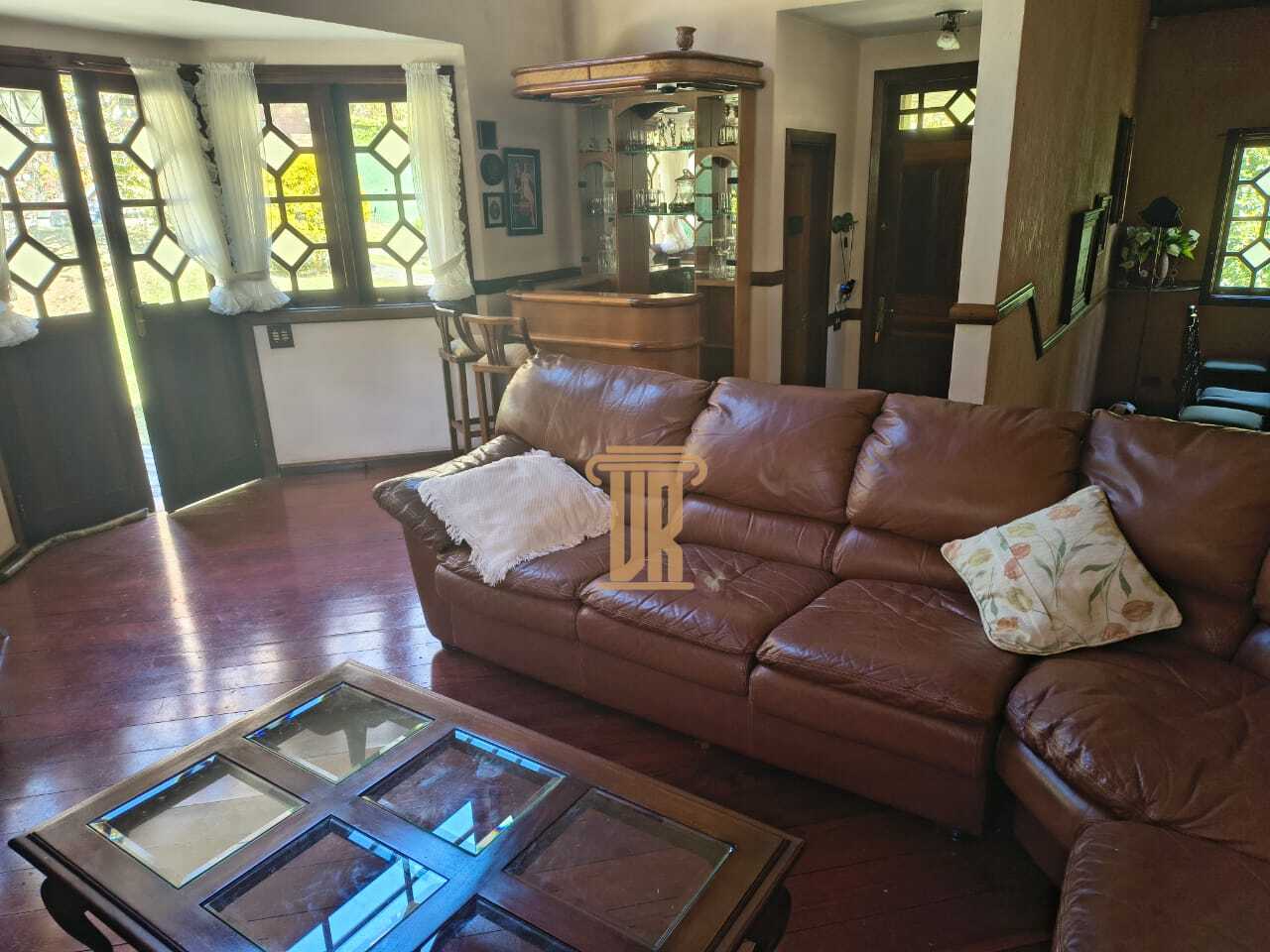 Casa &agrave; venda em Campos do Jord&atilde;o! Excelente oportunidade  Campos do Jordão - 