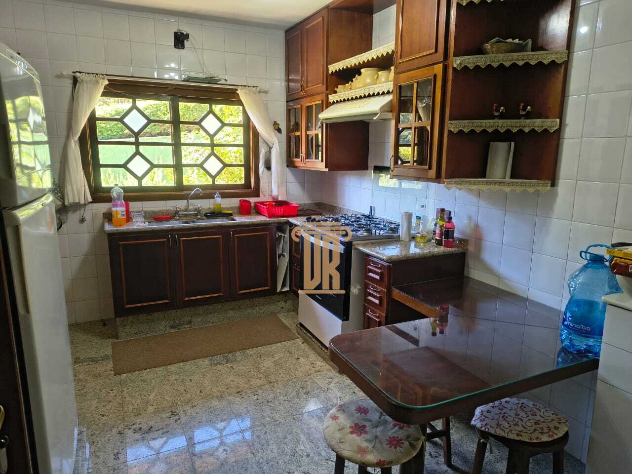 Casa &agrave; venda em Campos do Jord&atilde;o! Excelente oportunidade  Campos do Jordão - 