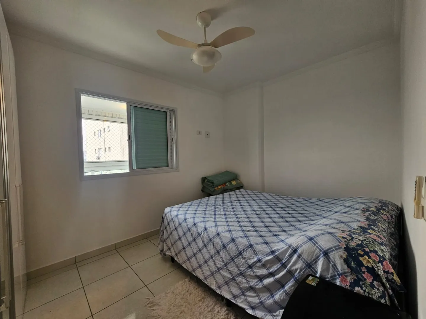Bel&iacute;ssimo apartamento completo com vista para praia Rua Tupinambás - - 