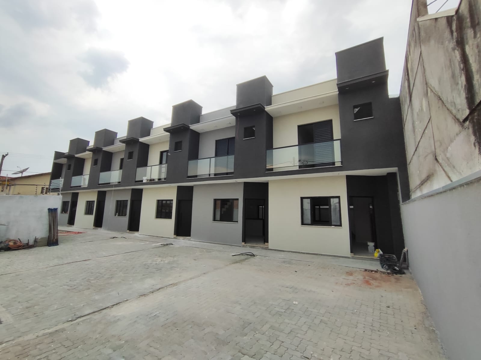 Sobrado 2 dormit&oacute;rios - Vill&aacute;gio Jardim Universo  Mogi das Cruzes - 