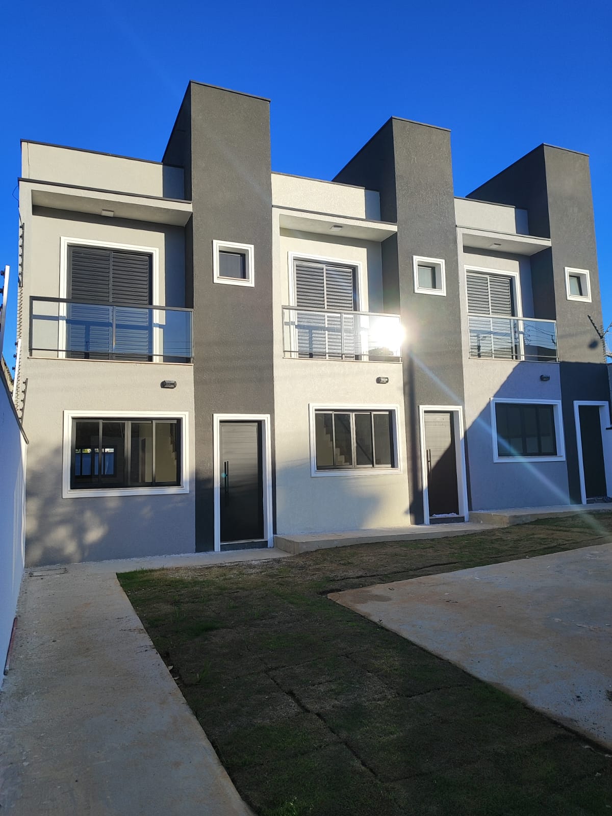 Sobrado 2 dormit&oacute;rios - Vill&aacute;gio -Jardim Modelo  Mogi das Cruzes - 