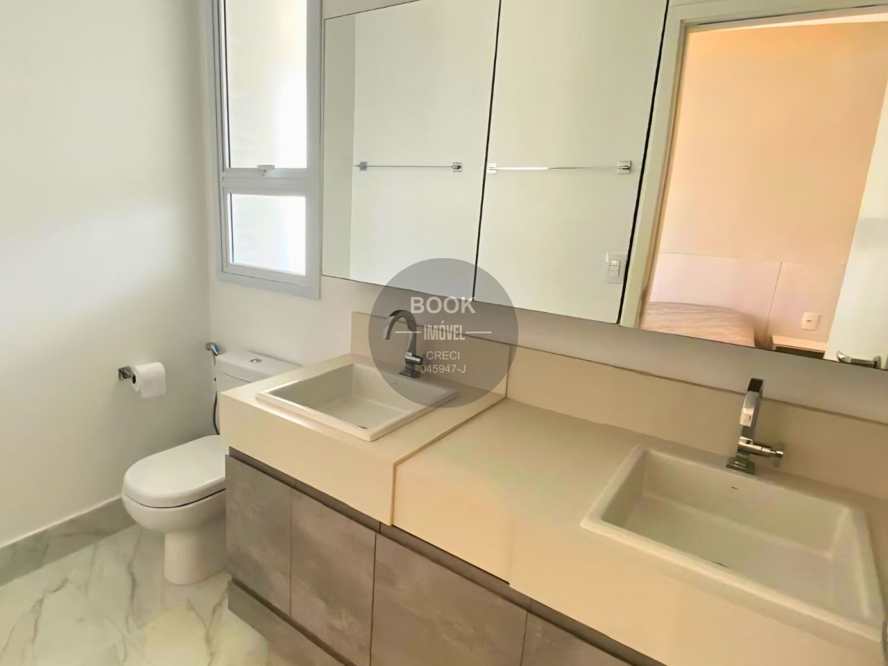 Apartamento para desfrutar o melhor da praia Avenida Presidente Wilson Santos - 