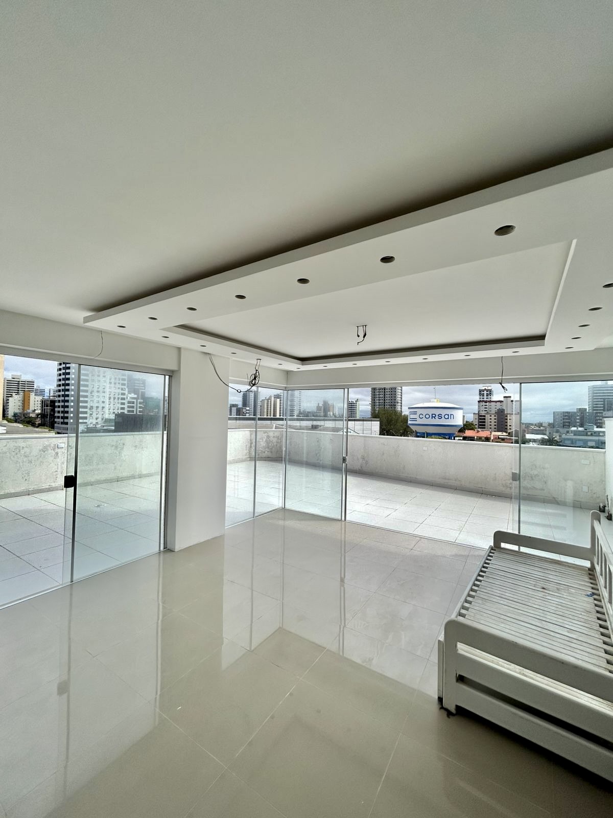 R$ 865.000 - EXCELLENCE TOWER - ESPETACULAR APARTAMENTO GARDEN - 277M2 - 3 DORM - 2 VAGAS Rua Almirante Tamandaré  Tramandaí - 