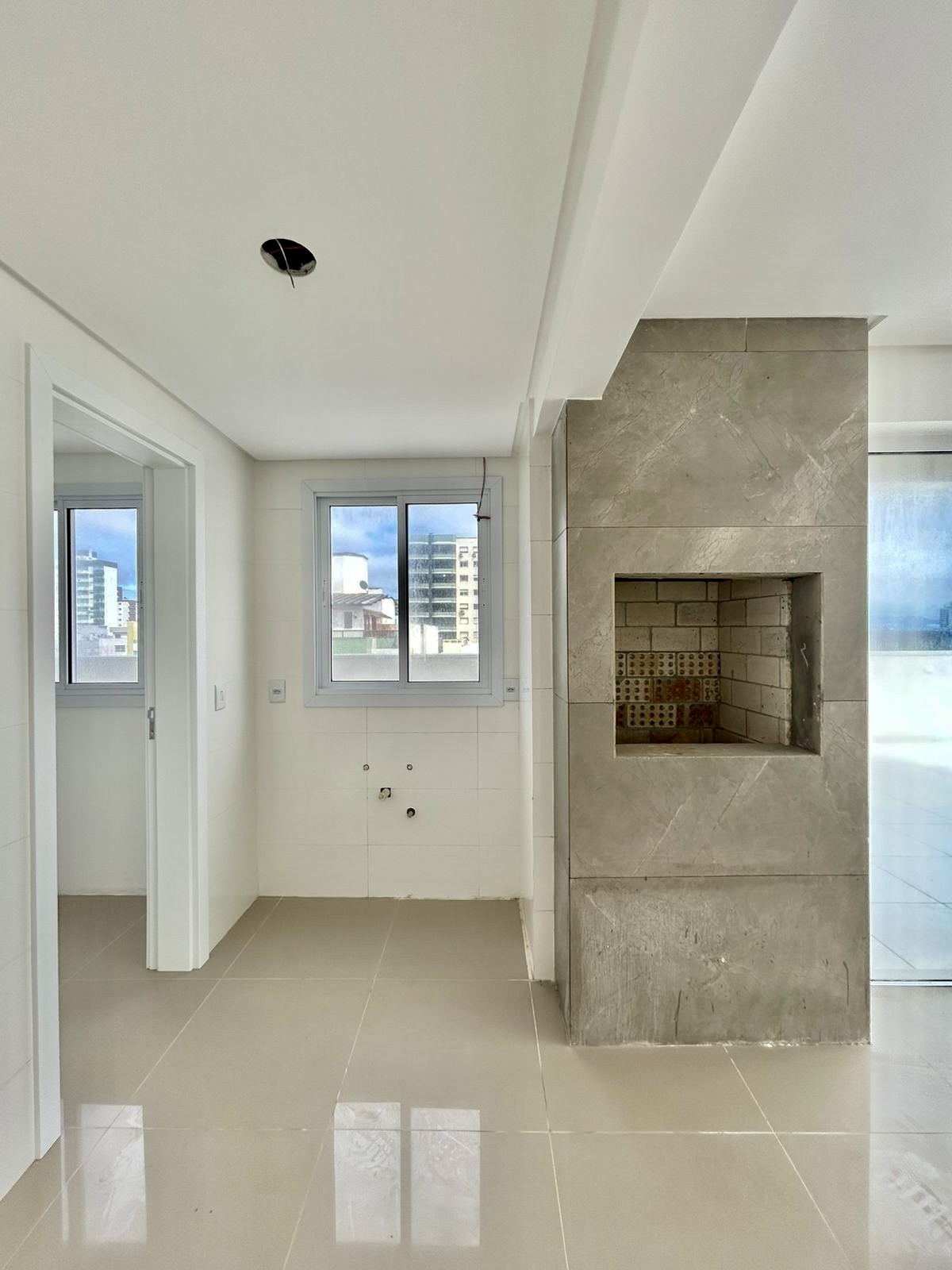 R$ 865.000 - EXCELLENCE TOWER - ESPETACULAR APARTAMENTO GARDEN - 277M2 - 3 DORM - 2 VAGAS Rua Almirante Tamandaré  Tramandaí - 