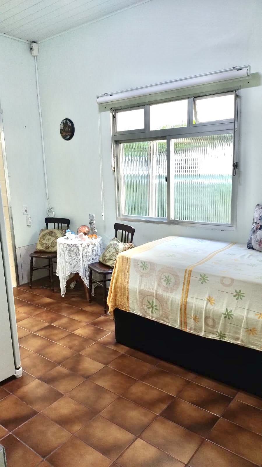 R$ 580.000 - TERRENO COM CASA DE ALVENARIA - 254M2 - 3 DORM - VAGAS PARA VE&Iacute;CULOS Avenida Berlim Porto Alegre - 