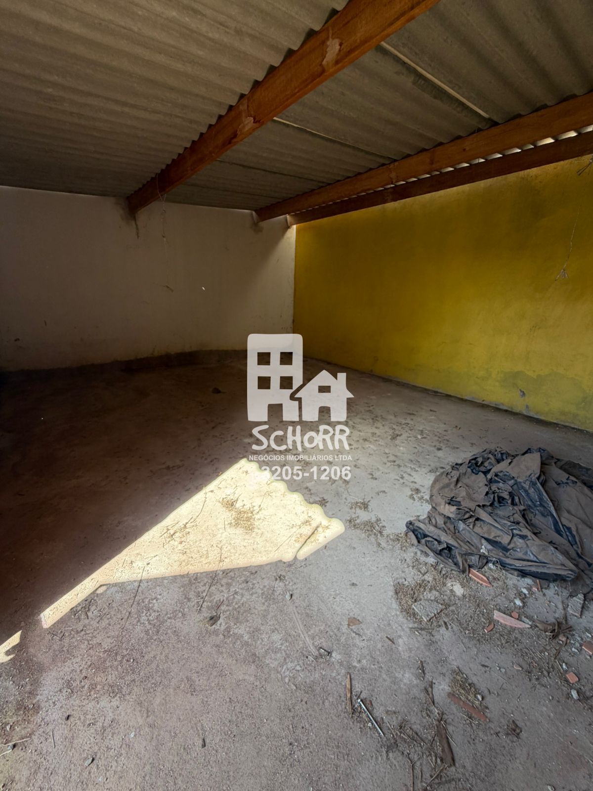 VENDE-SE ED&Iacute;CULA / TERRENO &ndash; JD. PLANALTO em EXCELENTE LOCALIZA&Ccedil;&Atilde;O  Tatuí - 