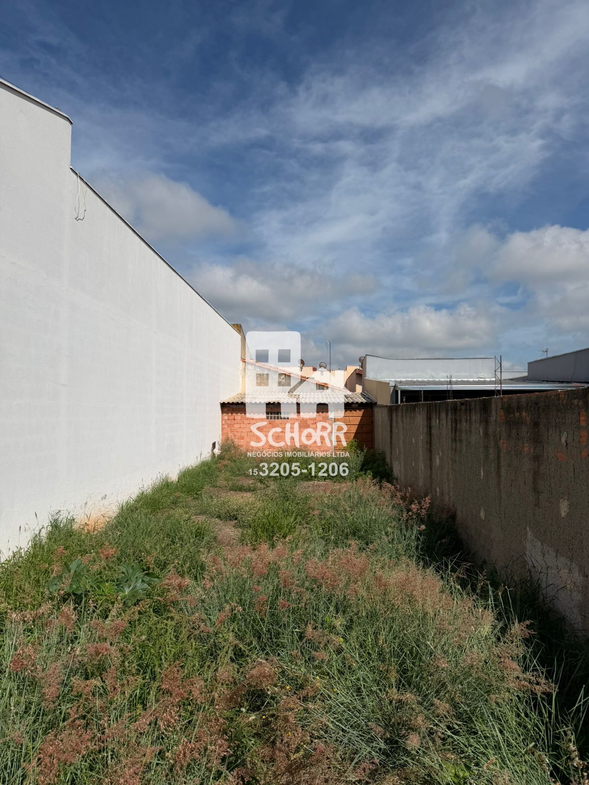 VENDE-SE ED&Iacute;CULA / TERRENO &ndash; JD. PLANALTO em EXCELENTE LOCALIZA&Ccedil;&Atilde;O  Tatuí - 