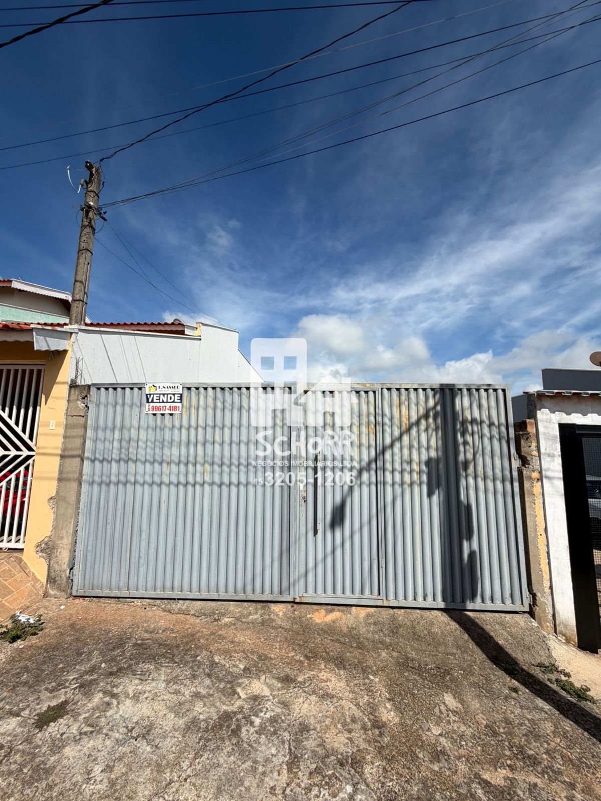 VENDE-SE ED&Iacute;CULA / TERRENO &ndash; JD. PLANALTO em EXCELENTE LOCALIZA&Ccedil;&Atilde;O  Tatuí - 