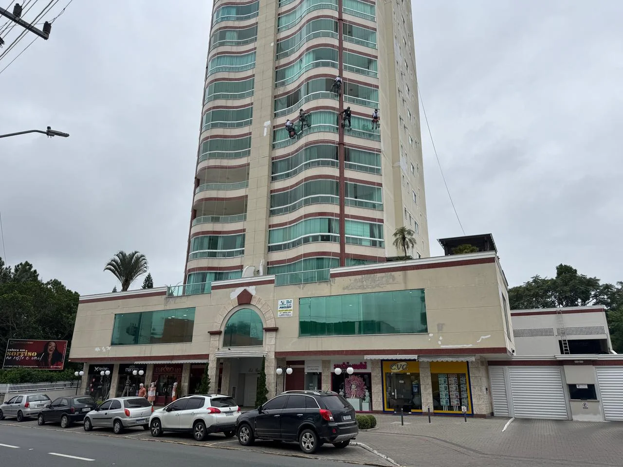 Apartamento no Centro de Timb&oacute; Avenida Sete de Setembro Timbó - 