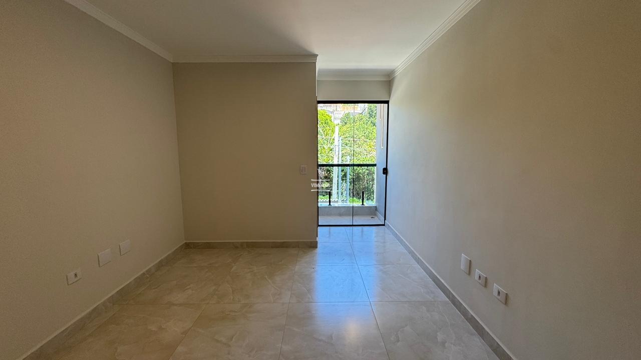 Sobrado 3 dormit&oacute;rios sendo 1 su&iacute;te + 2 vagas de garagem  Itaquaquecetuba - 