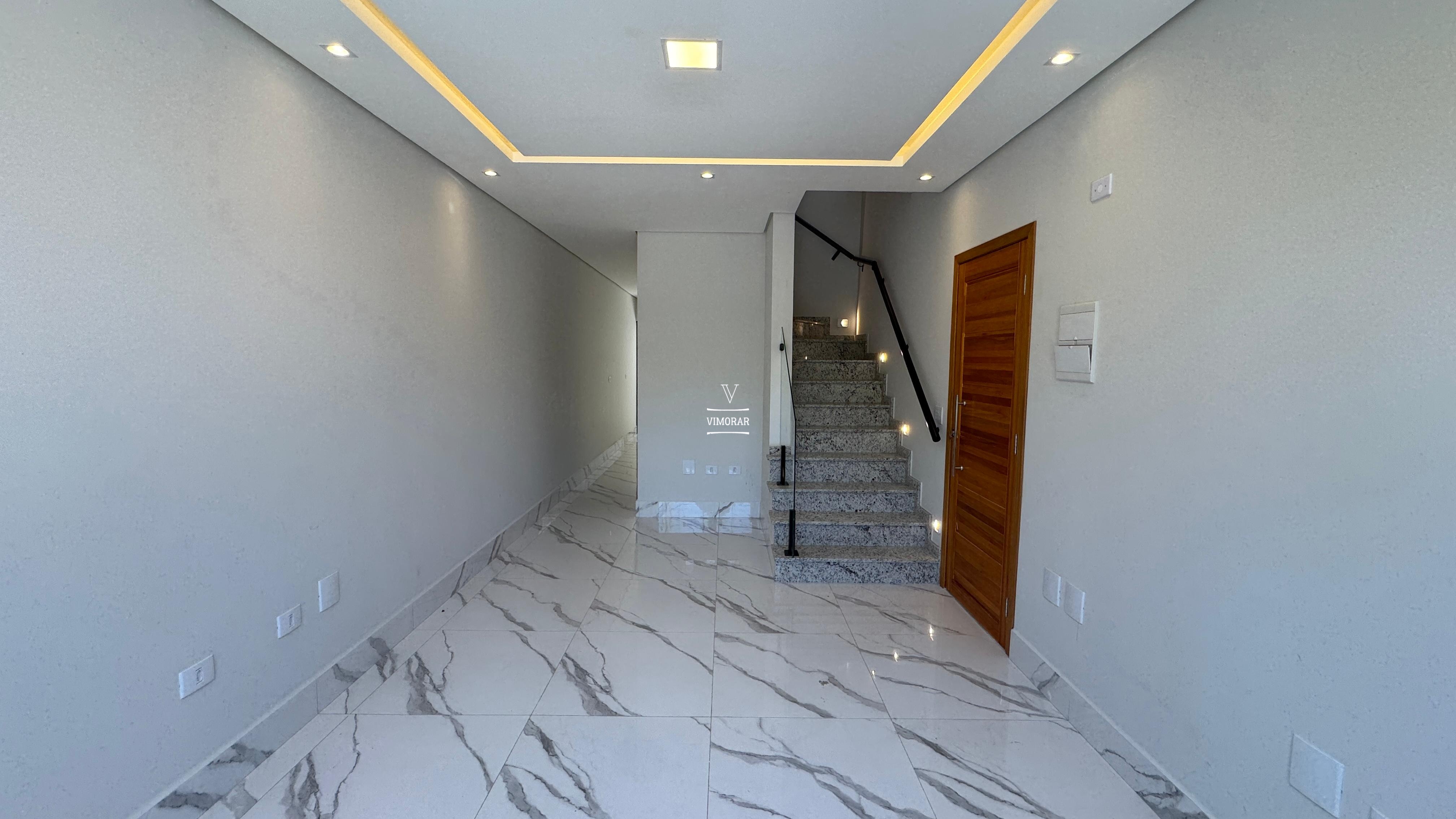 Sobrado 3 dormit&oacute;rios sendo 1 su&iacute;te + 2 vagas de garagem  Itaquaquecetuba - 