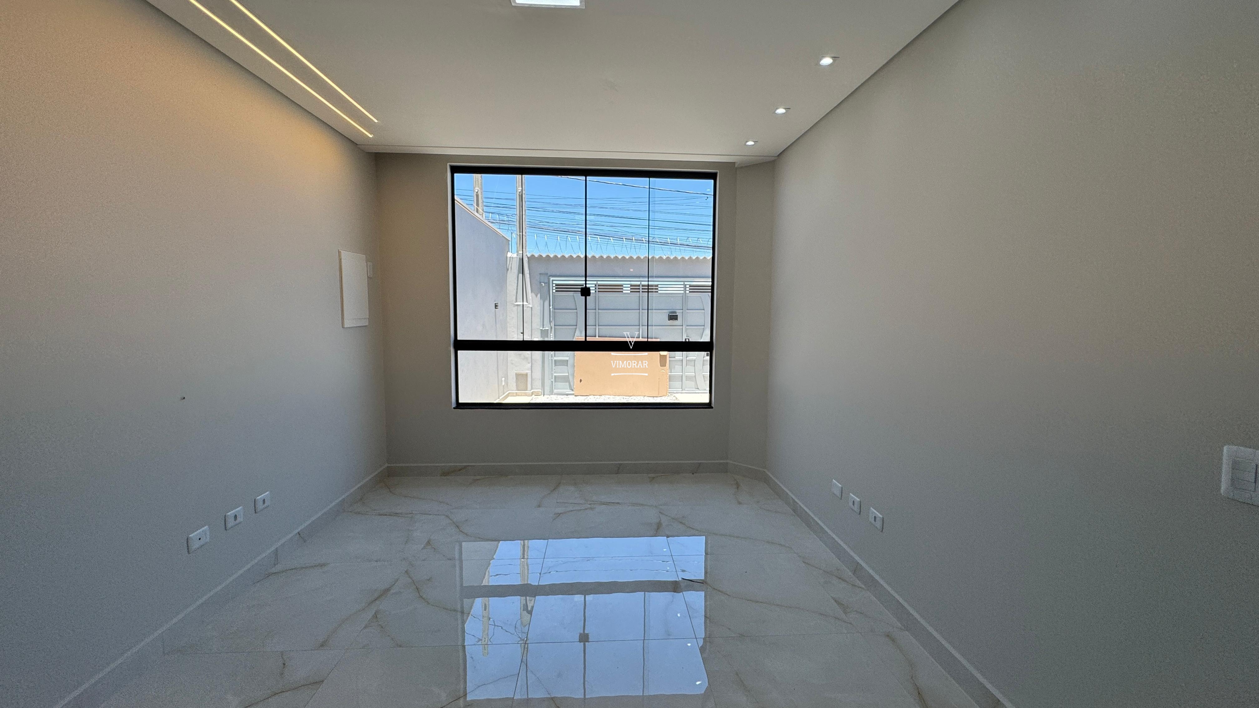 Sobrado 3 dormit&oacute;rios sendo 1 su&iacute;te +2 vagas de garagem  Itaquaquecetuba - 