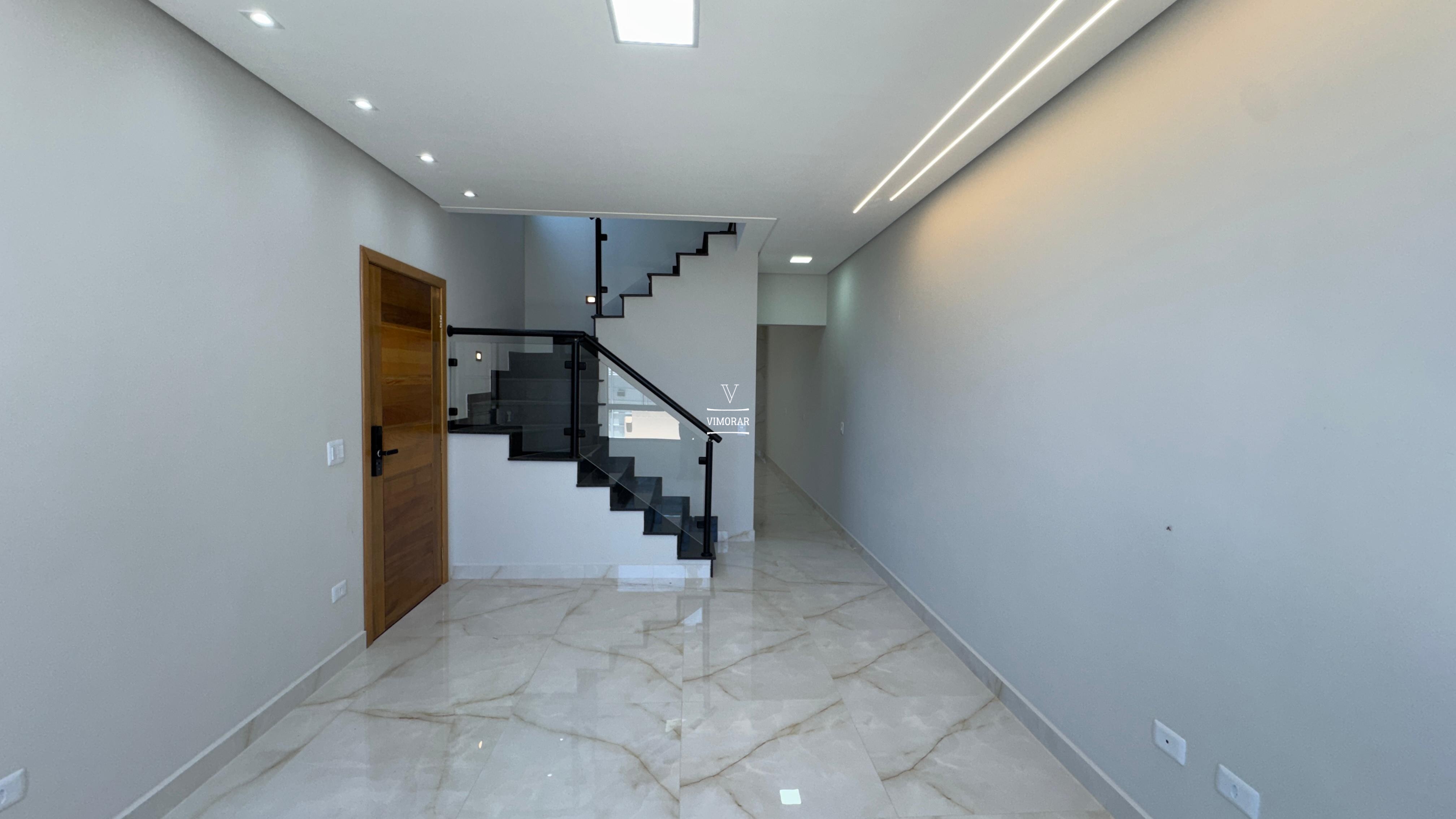 Sobrado 3 dormit&oacute;rios sendo 1 su&iacute;te +2 vagas de garagem  Itaquaquecetuba - 