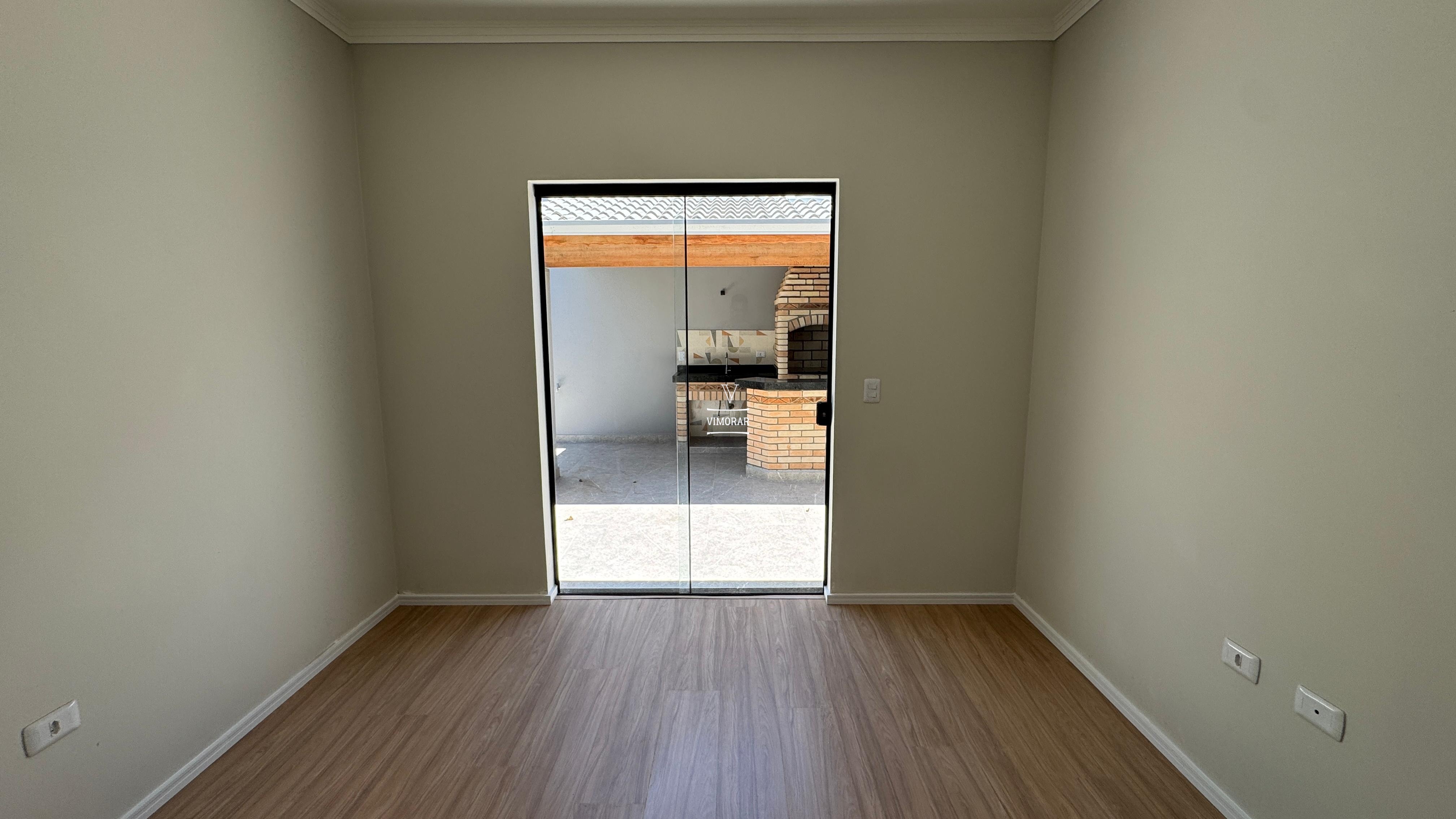 Sobrado 3 dormit&oacute;rios sendo 1 su&iacute;te +2 vagas de garagem  Itaquaquecetuba - 