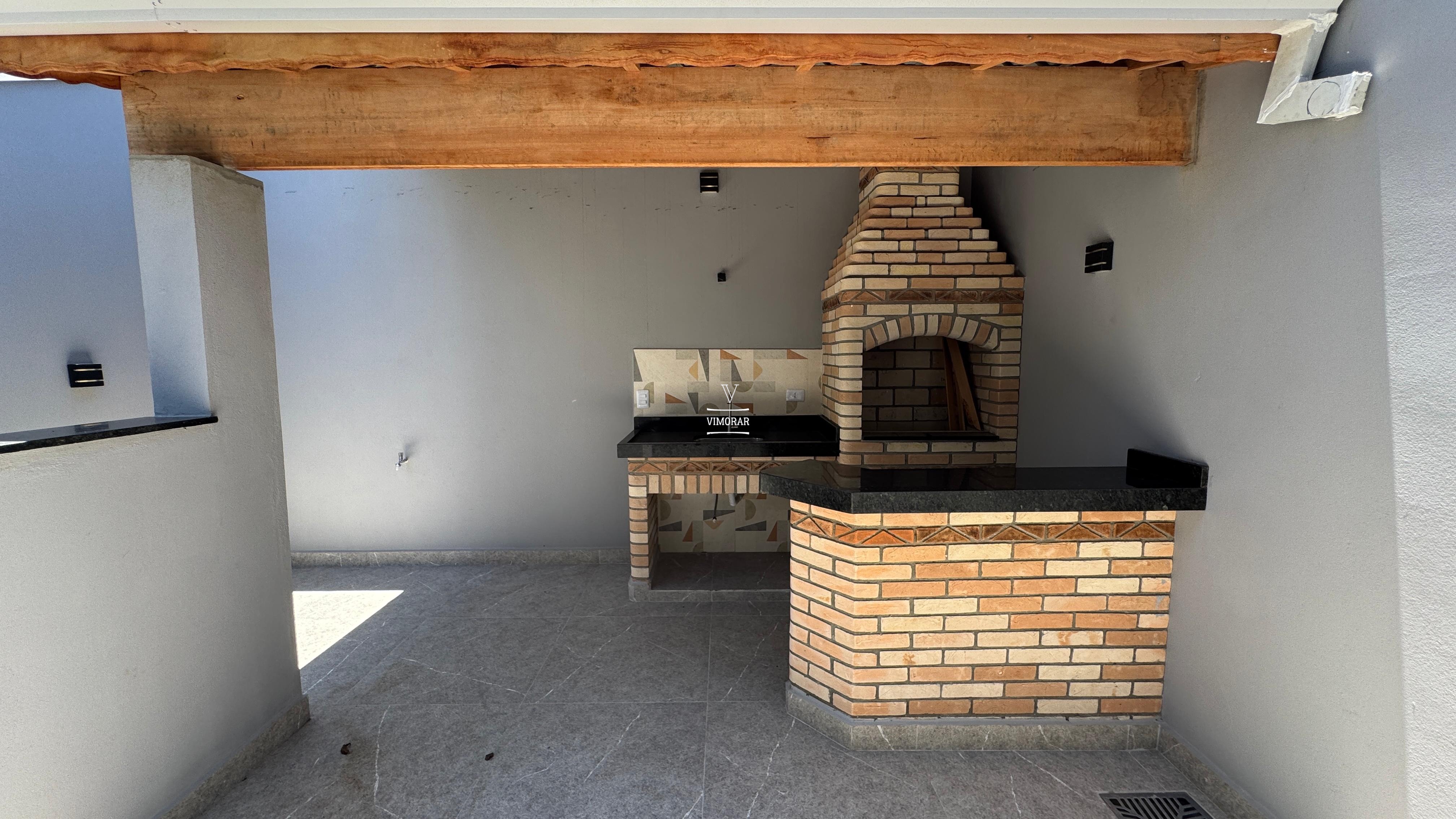 Sobrado 3 dormit&oacute;rios sendo 1 su&iacute;te +2 vagas de garagem  Itaquaquecetuba - 