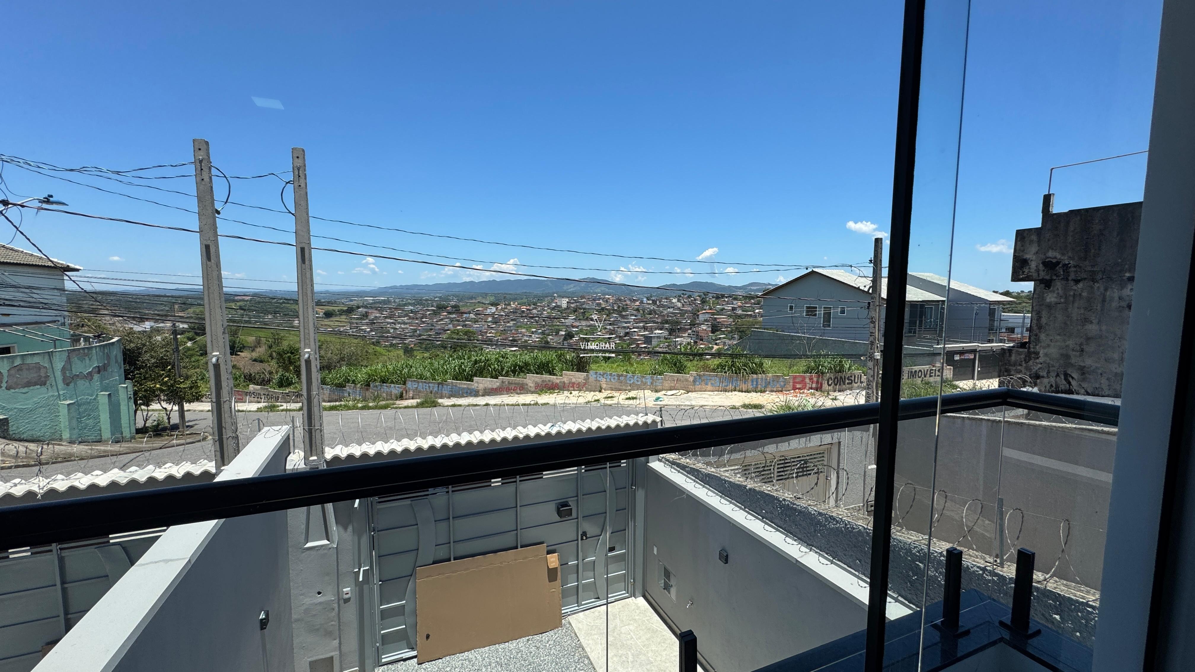 Sobrado 3 dormit&oacute;rios sendo 1 su&iacute;te +2 vagas de garagem  Itaquaquecetuba - 