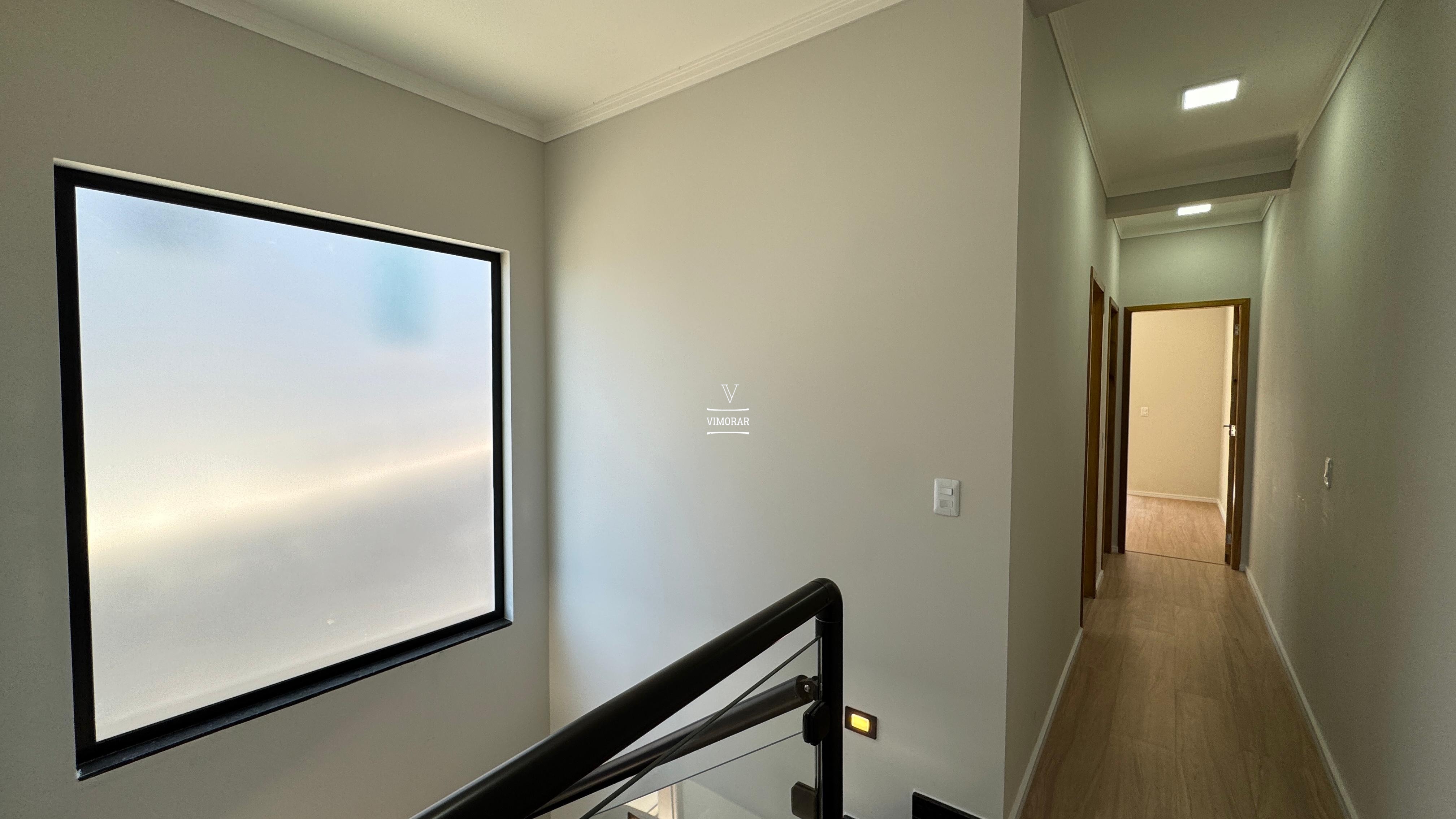 Sobrado 3 dormit&oacute;rios sendo 1 su&iacute;te +2 vagas de garagem  Itaquaquecetuba - 