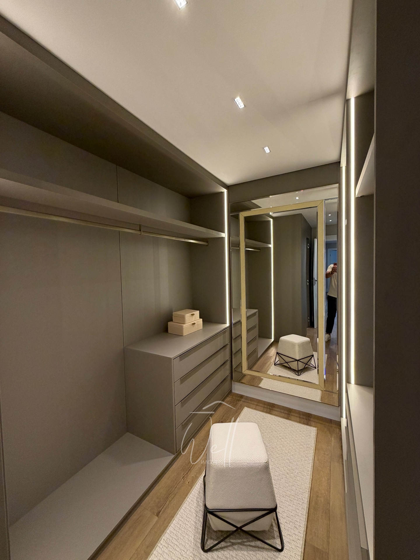 Mans&atilde;o frente lago mobiliada no Swiss Park mobiliada 590m2 - 04 Suites - 06 vagas Avenida Omar Daibert São Bernardo do Campo - 