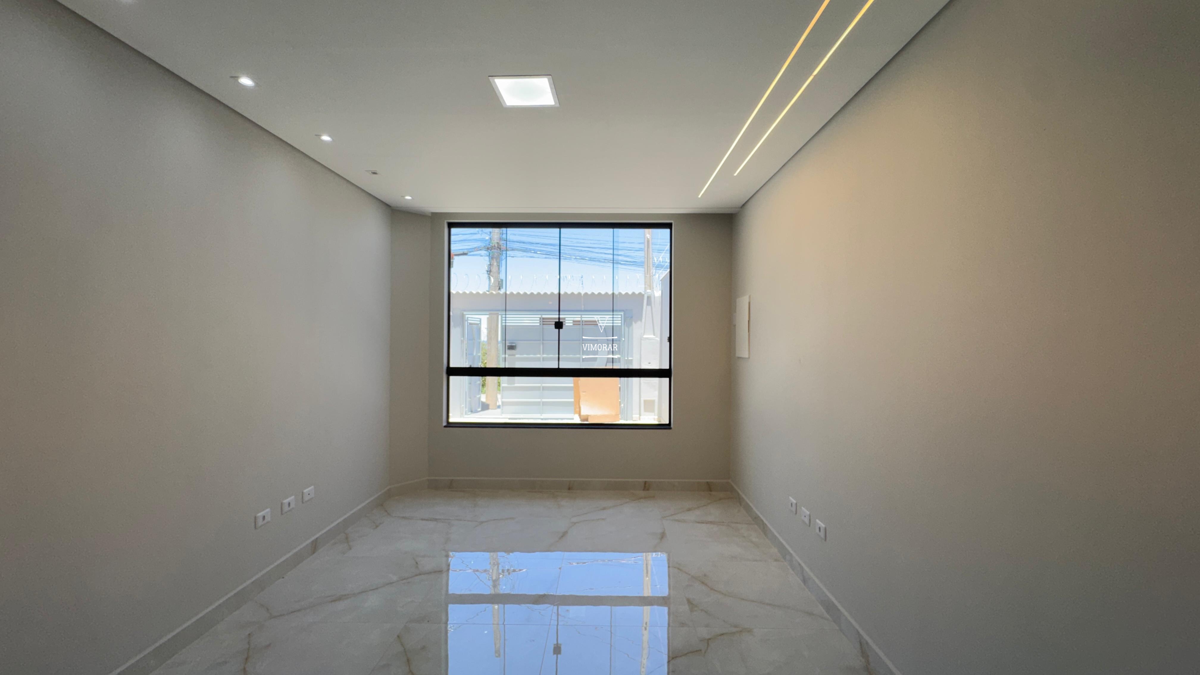 Sobrado 3 dormit&oacute;rios sendo 1 su&iacute;te + 2 vagas de garagem  Itaquaquecetuba - 